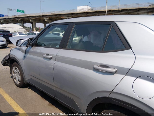 40082430 :رقم المزاد ، KMHRB8A3XNU165901 vin ، 2022 Hyundai Venue Se مزاد بيع