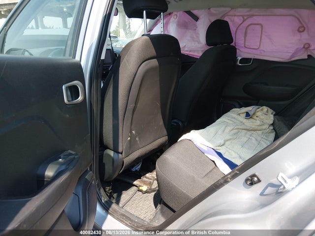 40082430 :رقم المزاد ، KMHRB8A3XNU165901 vin ، 2022 Hyundai Venue Se مزاد بيع
