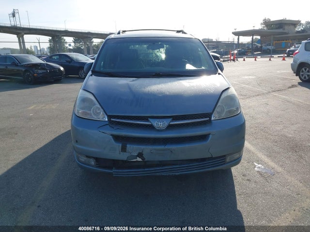 40086716 :رقم المزاد ، 5TDBA22C04S016033 vin ، 2004 Toyota Sienna Xle/xle Limited مزاد بيع