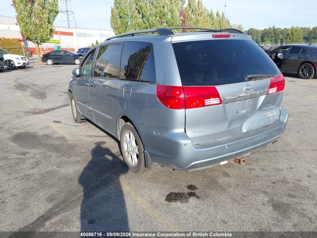 40086716 :رقم المزاد ، 5TDBA22C04S016033 vin ، 2004 Toyota Sienna Xle/xle Limited مزاد بيع