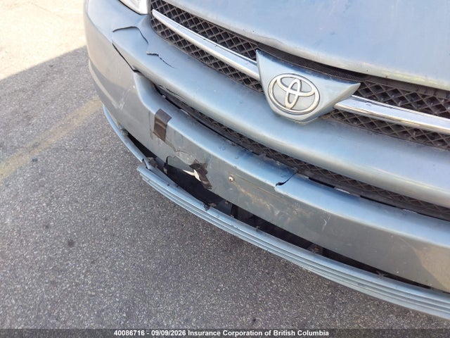 40086716 :رقم المزاد ، 5TDBA22C04S016033 vin ، 2004 Toyota Sienna Xle/xle Limited مزاد بيع