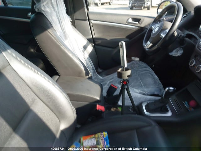 40086724 :رقم المزاد ، WVGJV3AX4EW593087 vin ، 2014 Volkswagen Tiguan S/se/sel/r-line مزاد بيع