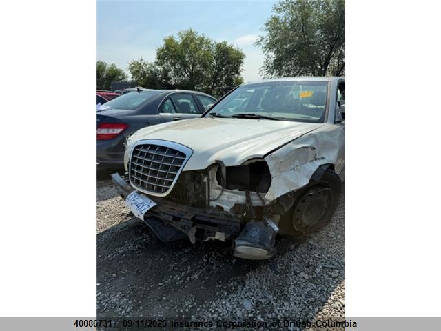 40086731 :رقم المزاد ، KNALD124045042455 vin ، 2004 Kia Amanti مزاد بيع