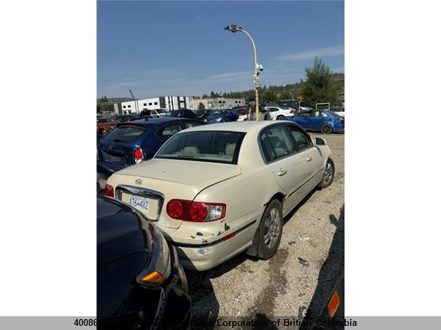40086731 :رقم المزاد ، KNALD124045042455 vin ، 2004 Kia Amanti مزاد بيع
