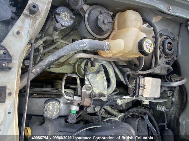 40086754 :رقم المزاد ، 1FMCU94134KB04013 vin ، 2004 Ford Escape Limited مزاد بيع