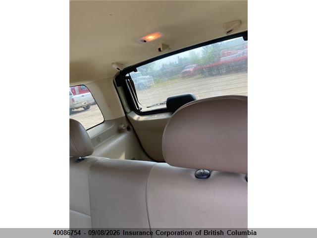 40086754 :رقم المزاد ، 1FMCU94134KB04013 vin ، 2004 Ford Escape Limited مزاد بيع