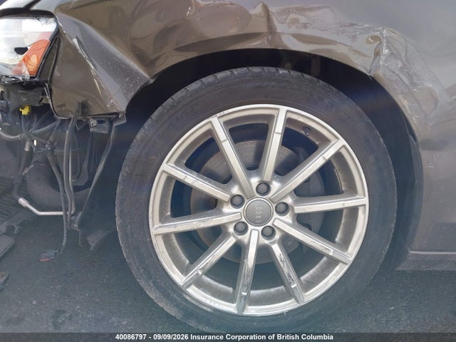 40086797 :رقم المزاد ، WAUFFCFL0EN018324 vin ، 2014 Audi A4 مزاد بيع