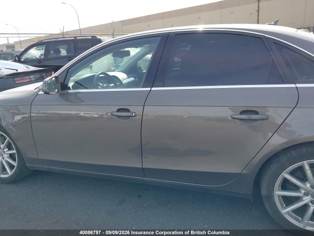 40086797 :رقم المزاد ، WAUFFCFL0EN018324 vin ، 2014 Audi A4 مزاد بيع
