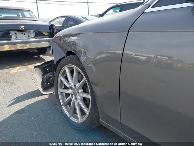 40086797 :رقم المزاد ، WAUFFCFL0EN018324 vin ، 2014 Audi A4 مزاد بيع