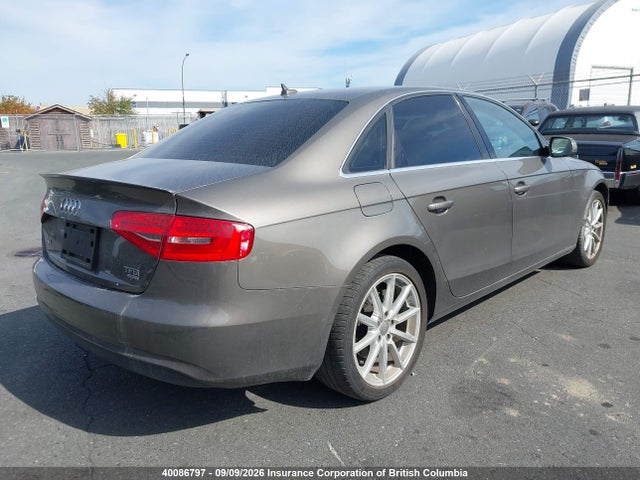 40086797 :رقم المزاد ، WAUFFCFL0EN018324 vin ، 2014 Audi A4 مزاد بيع