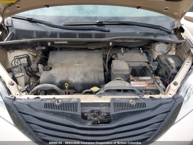 40086140 :رقم المزاد ، 5TDZK3DC7DS342152 vin ، 2013 Toyota Sienna مزاد بيع
