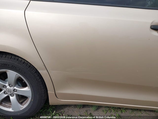 40086140 :رقم المزاد ، 5TDZK3DC7DS342152 vin ، 2013 Toyota Sienna مزاد بيع