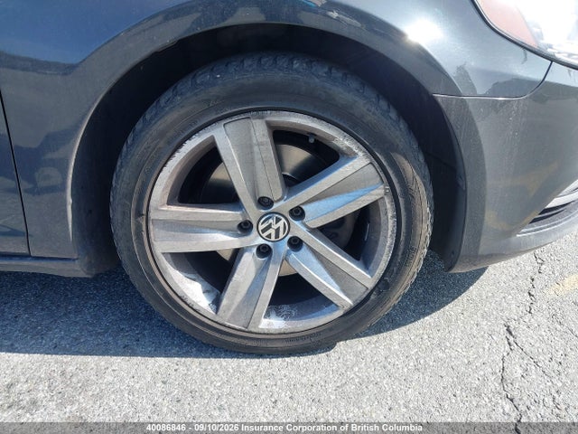 40086846 :رقم المزاد ، WVWBN7AN0DE505137 vin ، 2013 Volkswagen Cc Sportline مزاد بيع