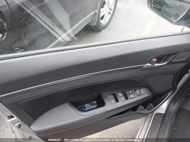 Продаж на аукціоні авто 2018 Hyundai Elantra Sel/value/limited, vin: KMHD84LFXJU570157, номер лоту: 40086857