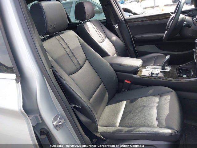 40086866 :رقم المزاد ، 5UXWX9C52H0T15345 vin ، 2017 Bmw X3 مزاد بيع