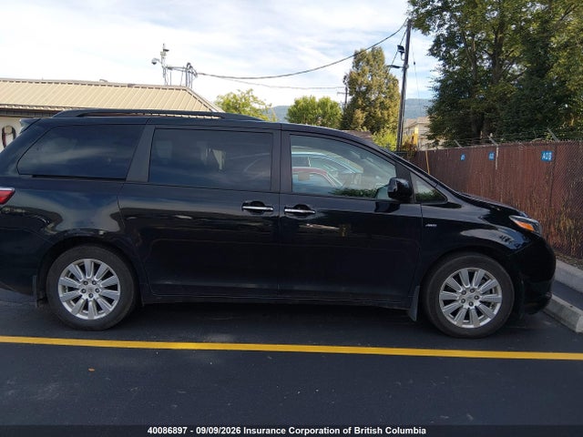 Toyota Sienna Xle 7 Passenger 2017 5TDDZ3DC7HS176405 Image 14