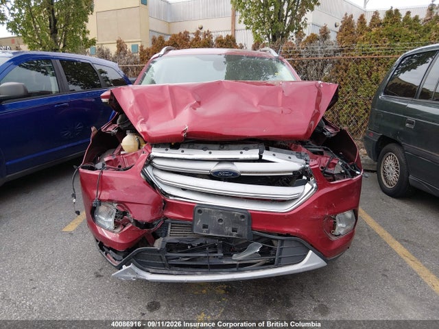40086916 :رقم المزاد ، 1FMCU9J95HUB47532 vin ، 2017 Ford Escape Titanium مزاد بيع