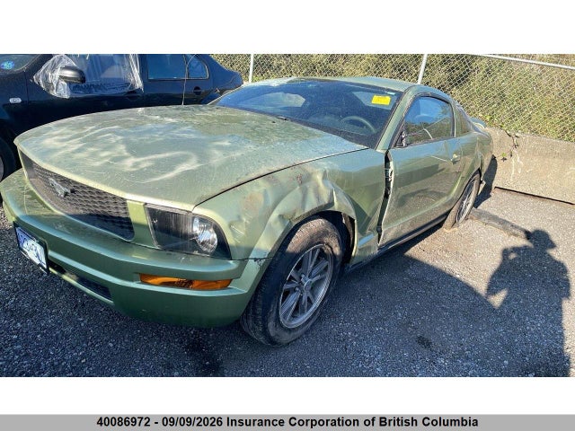40086972 :رقم المزاد ، 1ZVFT80N855163983 vin ، 2005 Ford Mustang V6 مزاد بيع