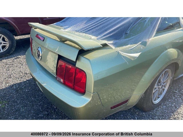 40086972 :رقم المزاد ، 1ZVFT80N855163983 vin ، 2005 Ford Mustang V6 مزاد بيع