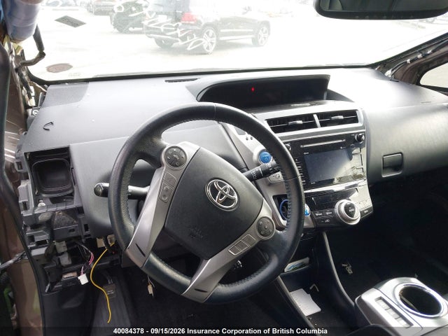 40084378 :رقم المزاد ، JTDZN3EU2HJ057697 vin ، 2017 Toyota Prius V Five مزاد بيع