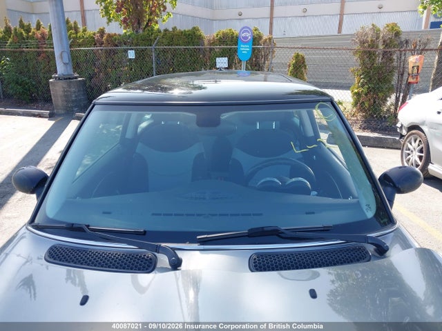 Продажа на аукционе авто 2004 Mini Cooper S, vin: WMWRE33474TD81617, номер лота: 40087021