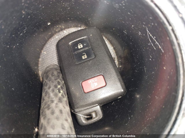 40083618 :رقم المزاد ، JTDZN3EU7HJ056755 vin ، 2017 Toyota Prius V مزاد بيع