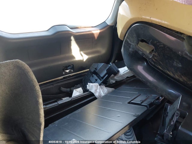 40083618 :رقم المزاد ، JTDZN3EU7HJ056755 vin ، 2017 Toyota Prius V مزاد بيع