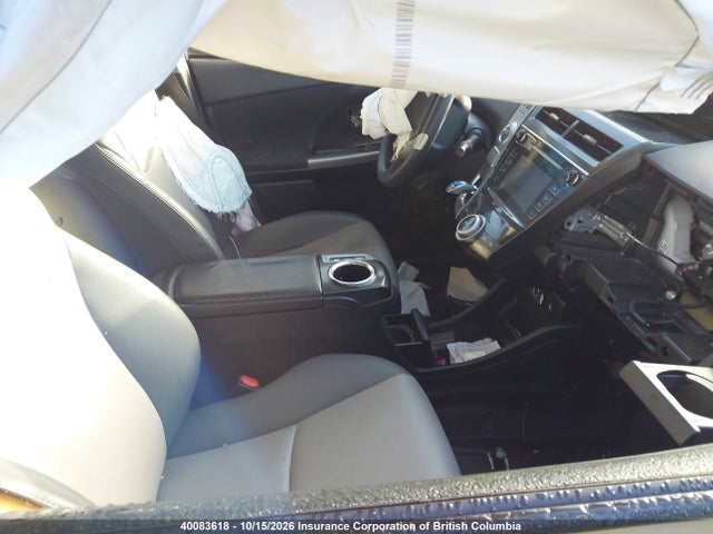 40083618 :رقم المزاد ، JTDZN3EU7HJ056755 vin ، 2017 Toyota Prius V مزاد بيع