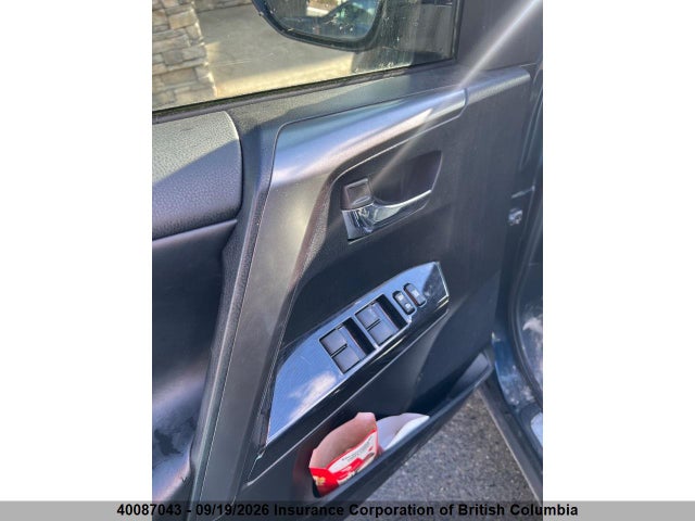 JTMJJREV8JD224721 Toyota RAV4