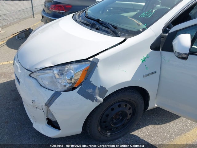 40087048 :رقم المزاد ، JTDKDTB3XD1536377 vin ، 2013 Toyota Prius مزاد بيع