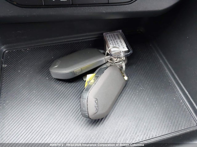 Продаж на аукціоні авто 2025 Kia Carnival Lx/lxs, vin: KNDNB5K36S6527786, номер лоту: 40087072