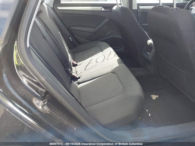 40087073 :رقم المزاد ، 1VWAS7A33EC108857 vin ، 2014 Volkswagen Passat S مزاد بيع
