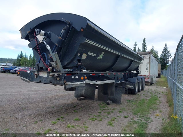 2MFB2R5D7HR008627 Midland Commercial Dump Trailer
