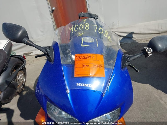 2000 Honda Vfr800 Fi მანქანა იყიდება აუქციონზე, vin: JH2RC4621YM200072, აუქციონის ნომერი: 40087086