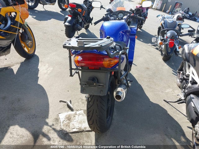 2000 Honda Vfr800 Fi მანქანა იყიდება აუქციონზე, vin: JH2RC4621YM200072, აუქციონის ნომერი: 40087086