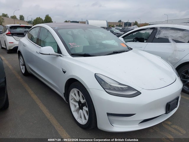 40087120 :رقم المزاد ، 5YJ3E1EB5JF107952 vin ، 2018 Tesla Model 3 Long Range/performance مزاد بيع