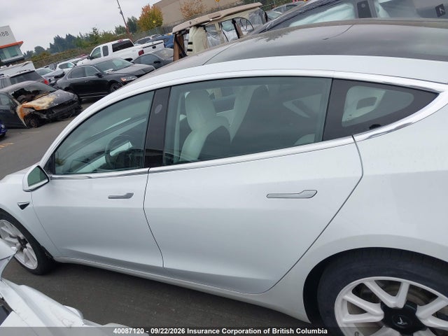 Продаж на аукціоні авто 2018 Tesla Model 3 Long Range/performance, vin: 5YJ3E1EB5JF107952, номер лоту: 40087120