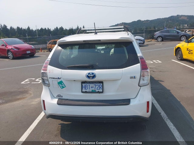 Toyota PRIUS V 2015 JTDZN3EU4FJ034418 Image 16