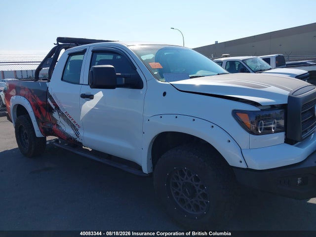 Продажа на аукционе авто 2007 Toyota Tundra Double Cab Sr5, vin: 5TFBT54137X010006, номер лота: 40083344