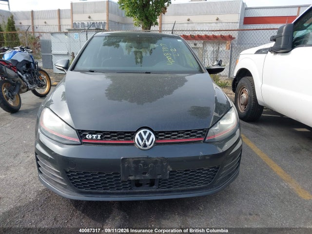 2015 Volkswagen Gti მანქანა იყიდება აუქციონზე, vin: 3VW4T7AUXFM088397, აუქციონის ნომერი: 40087317