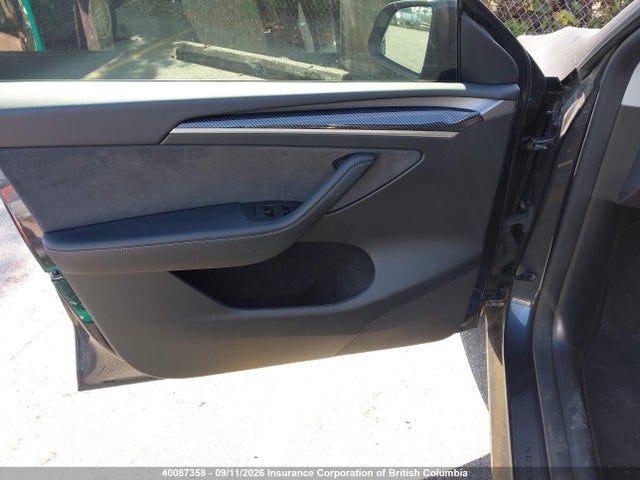 Tesla Model Y 2024 7SAYGDED1RF060596 Image 22