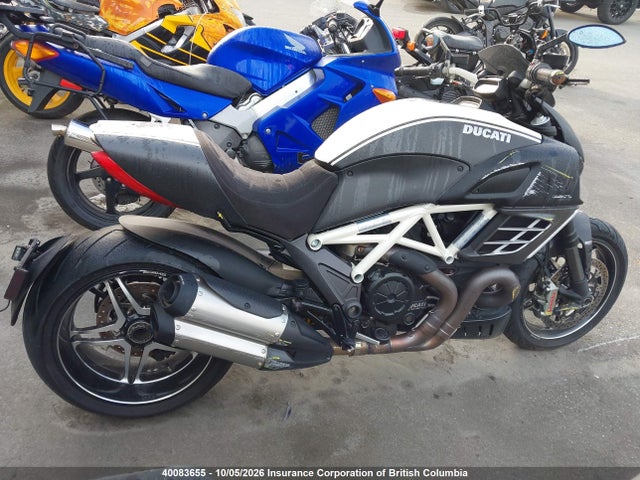 Продаж на аукціоні авто 2013 Ducati Diavel, vin: ZDM13BLW4DB011914, номер лоту: 40083655