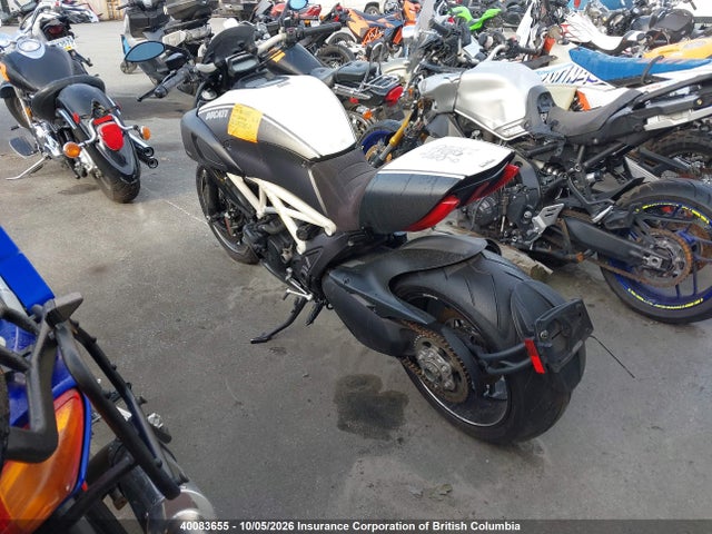 Продаж на аукціоні авто 2013 Ducati Diavel, vin: ZDM13BLW4DB011914, номер лоту: 40083655