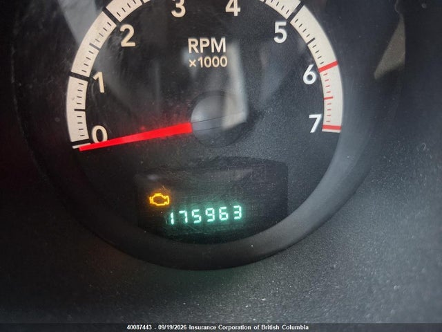 40087443 :رقم المزاد ، 1D8GU28K38W153812 vin ، 2008 Dodge Nitro Se/sxt مزاد بيع