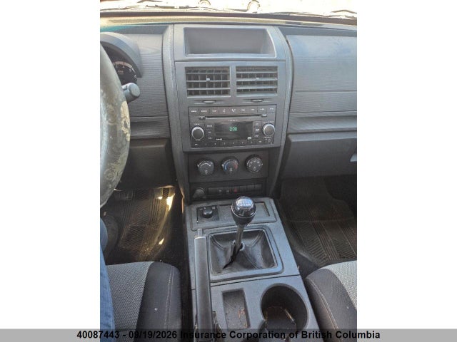 40087443 :رقم المزاد ، 1D8GU28K38W153812 vin ، 2008 Dodge Nitro Se/sxt مزاد بيع