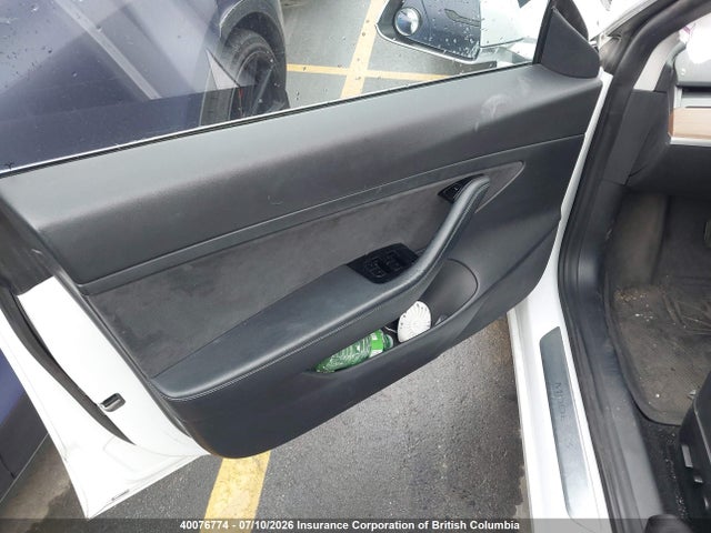 5YJ3E1EA7LF794281 Tesla MODEL 3