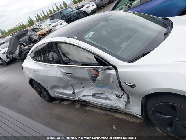 5YJ3E1EA7LF794281 Tesla MODEL 3