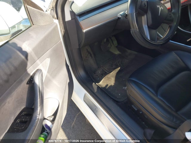 5YJ3E1EA7LF794281 Tesla MODEL 3