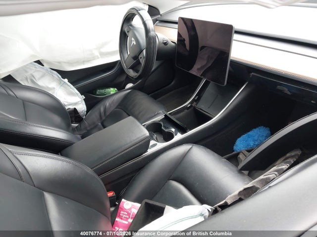 5YJ3E1EA7LF794281 Tesla MODEL 3