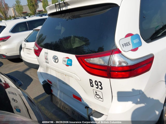 5TDKK3DC5GS734360 Toyota Sienna Le 8 Passenger